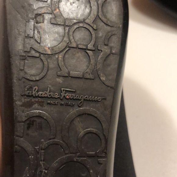 Ferragamo loafers- Black -Women - Picture 5 of 7